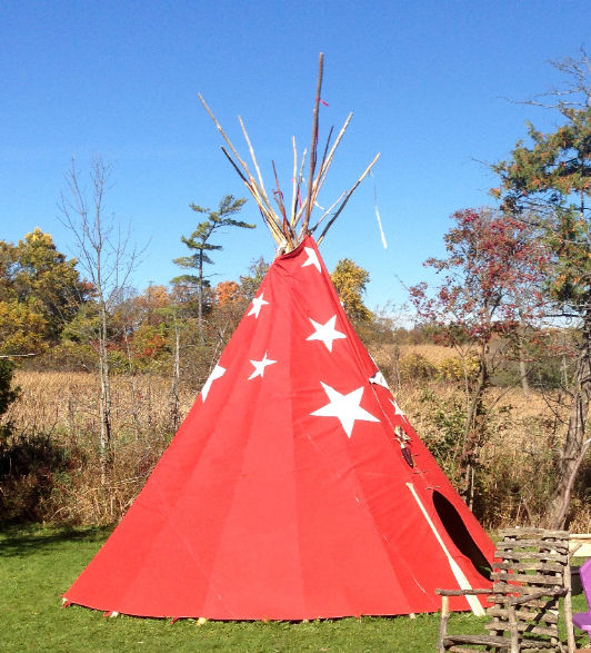 Red Lodge Painted Sioux Teepee - Photo Roger Routledge