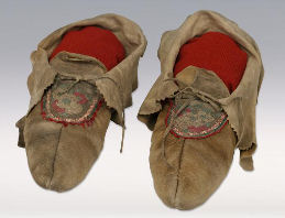 Antique Ojibway Moccasins