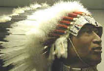 Bonnet indien avec plumes d'aigle 